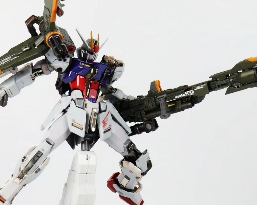 Daban 1/100 GAT-X105 Perfect Strike Model Kit