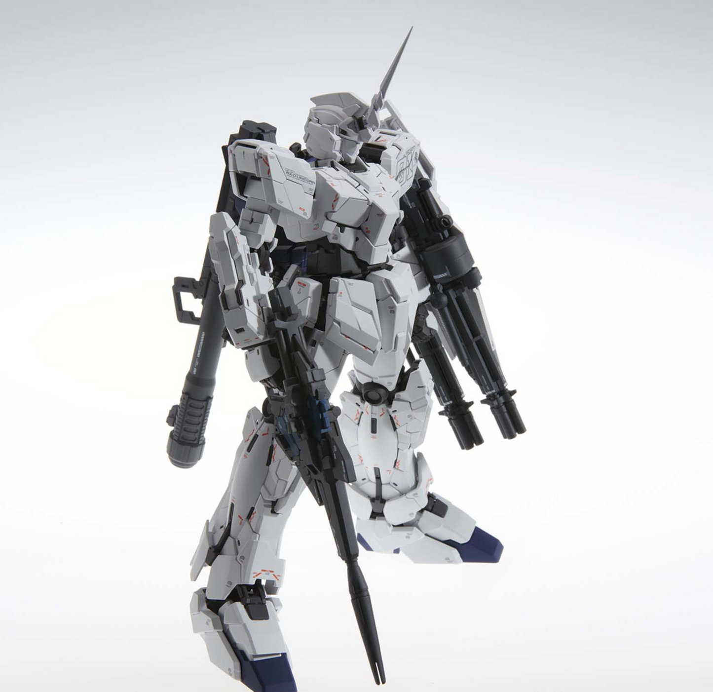 Shen Shou MGEX 1/100 Unicorn Gundam Ver. Ka