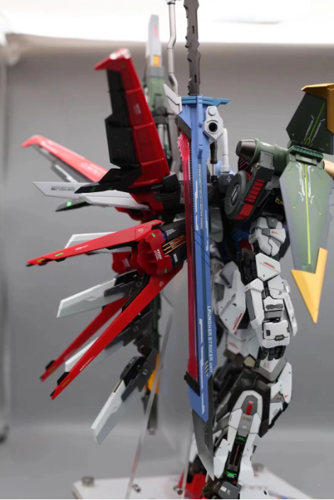 Daban 6630A MG 1/100 Perfect Strike MB GAT-X105 SEED DESTINY