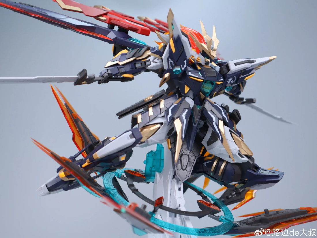 SNAA 1/100 YR-03 Martial Emperor Model Kit