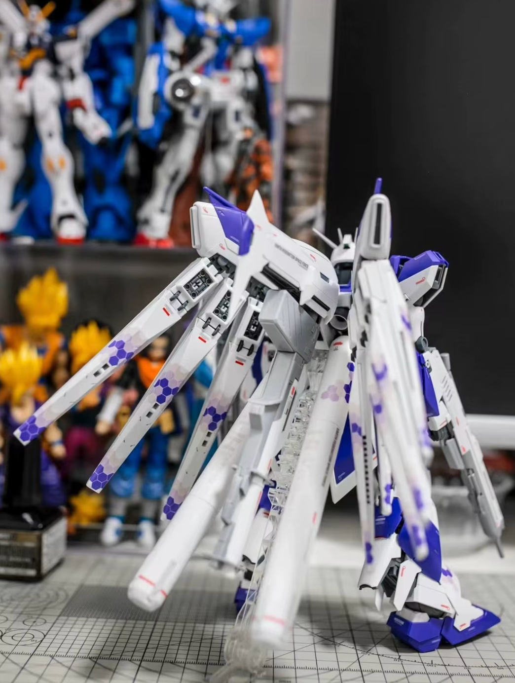 Daban 1/100 Hi-Nu Gundam Ver. Ka