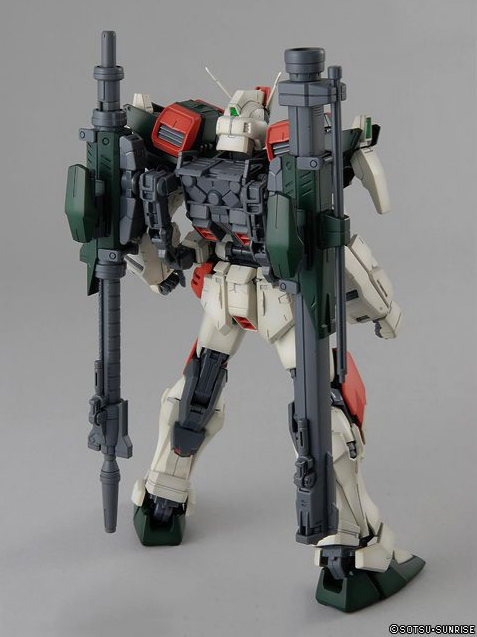 Bandai MG 1/100 Buster Gundam