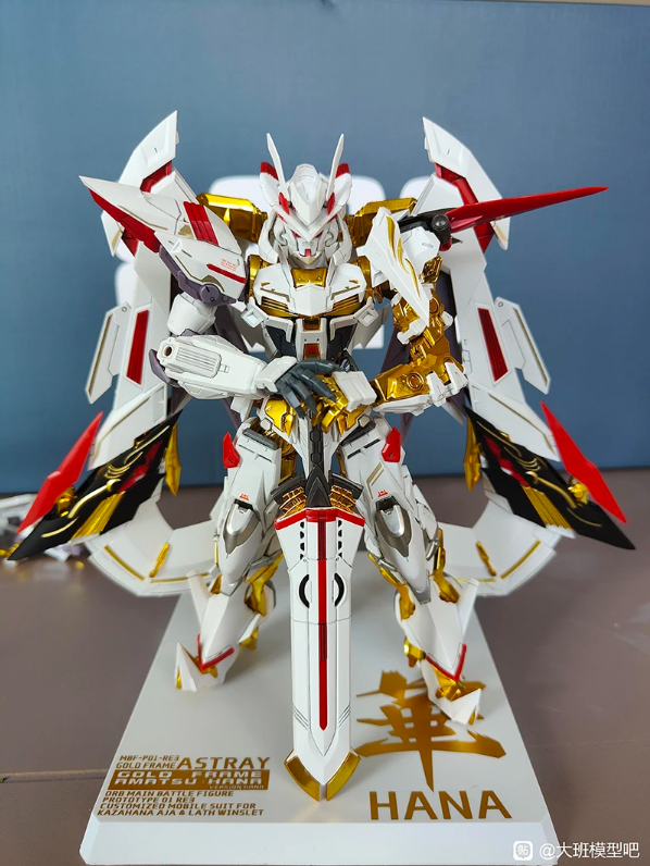 Daban MG 1/100 MBF-P01-RE3 Astray Gold Frame Amatsu Mina Hana