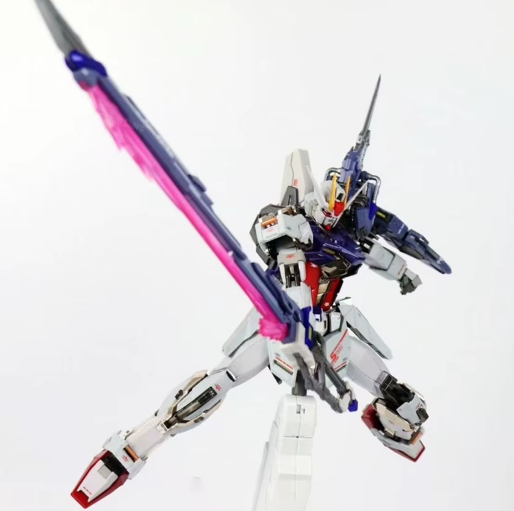Daban 1/100 GAT-X105 Perfect Strike Model Kit