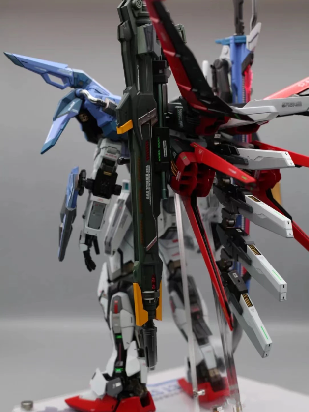 Daban 6630A MG 1/100 Perfect Strike MB GAT-X105  SEED DESTINY