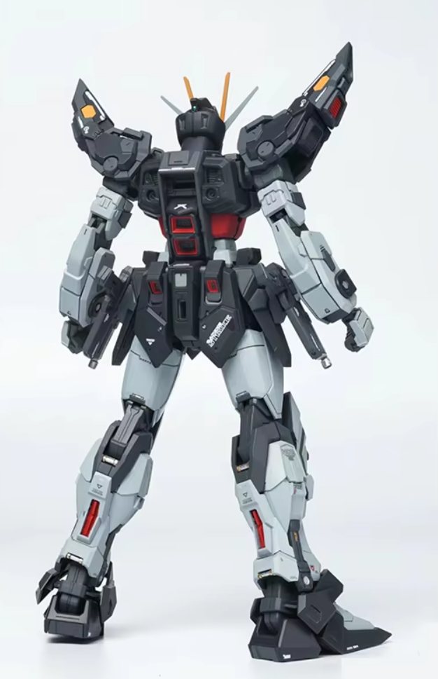 Dragon Momoko MG 1/100 GAT-X105E Strike Noir