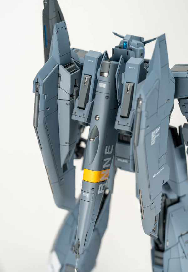 Model Thief 1/100 MSZ-006C Zeta Plus C1/C4 [Full Resin Kit]
