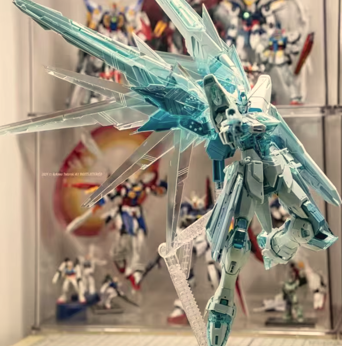 Moon Cat MG 1/100 Freedom Gundam 2.0 [Cross-Contrast Colors/Clear Blue]
