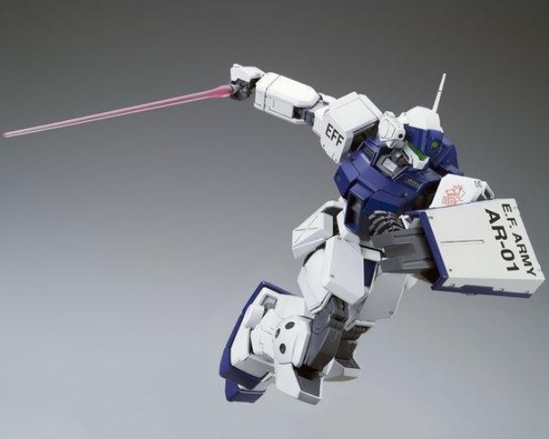 Premium Bandai MG 1/100 GM Sniper II [White Dingo Team Custom]