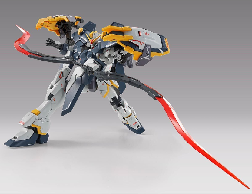 Premium Bandai MG 1/100 Gundam Sandrock EW [Armadillo Lizard]