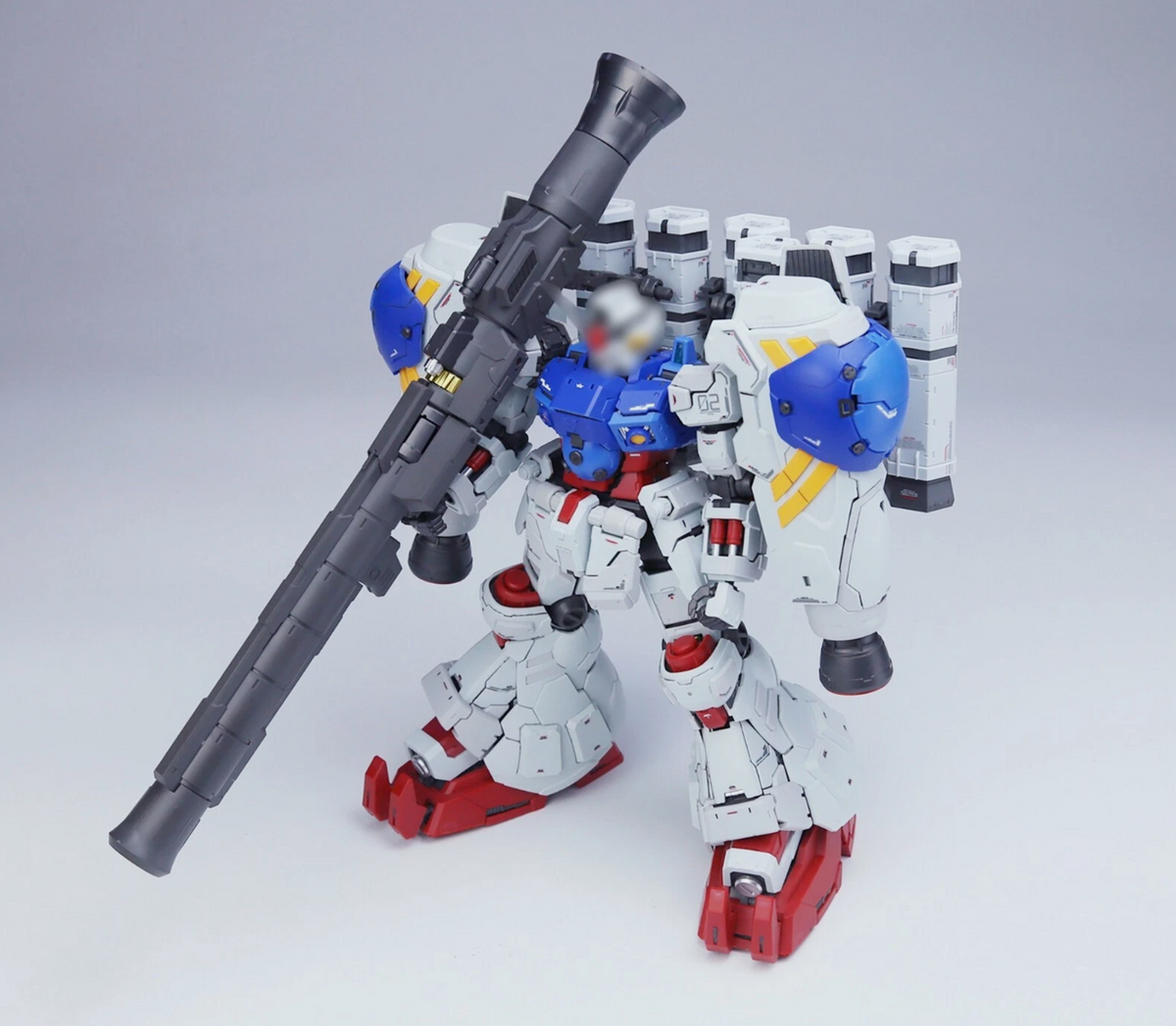 Solomon 1/100 Clear Armor & MLRS Backpack for GP02A Physalis Solomon 1/100 Clear Armor & MLRS Backpack for GP02A Physalis
