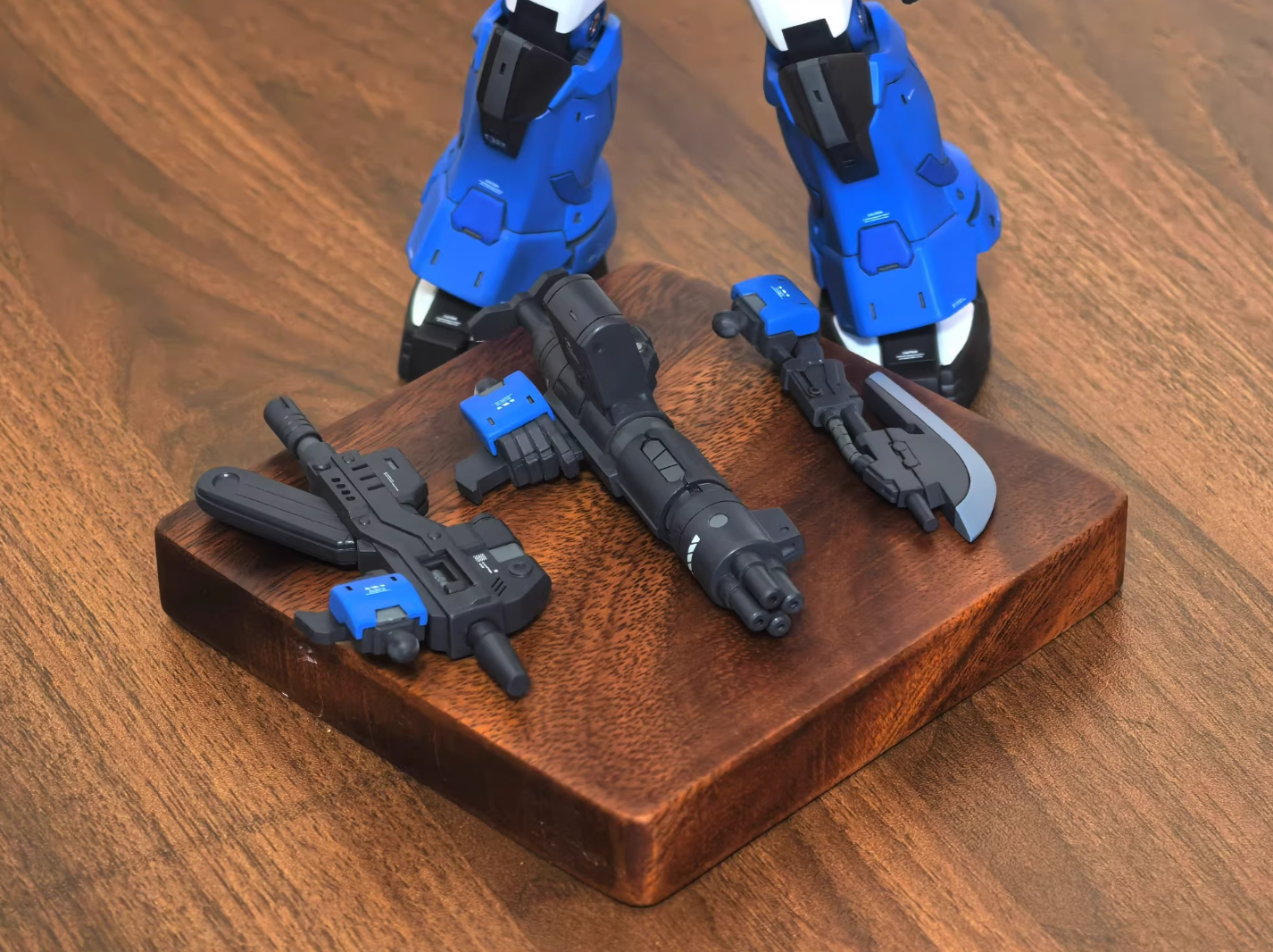 Tuanzi 1/100 MS-11 Act Zaku [Full Resini Kit]