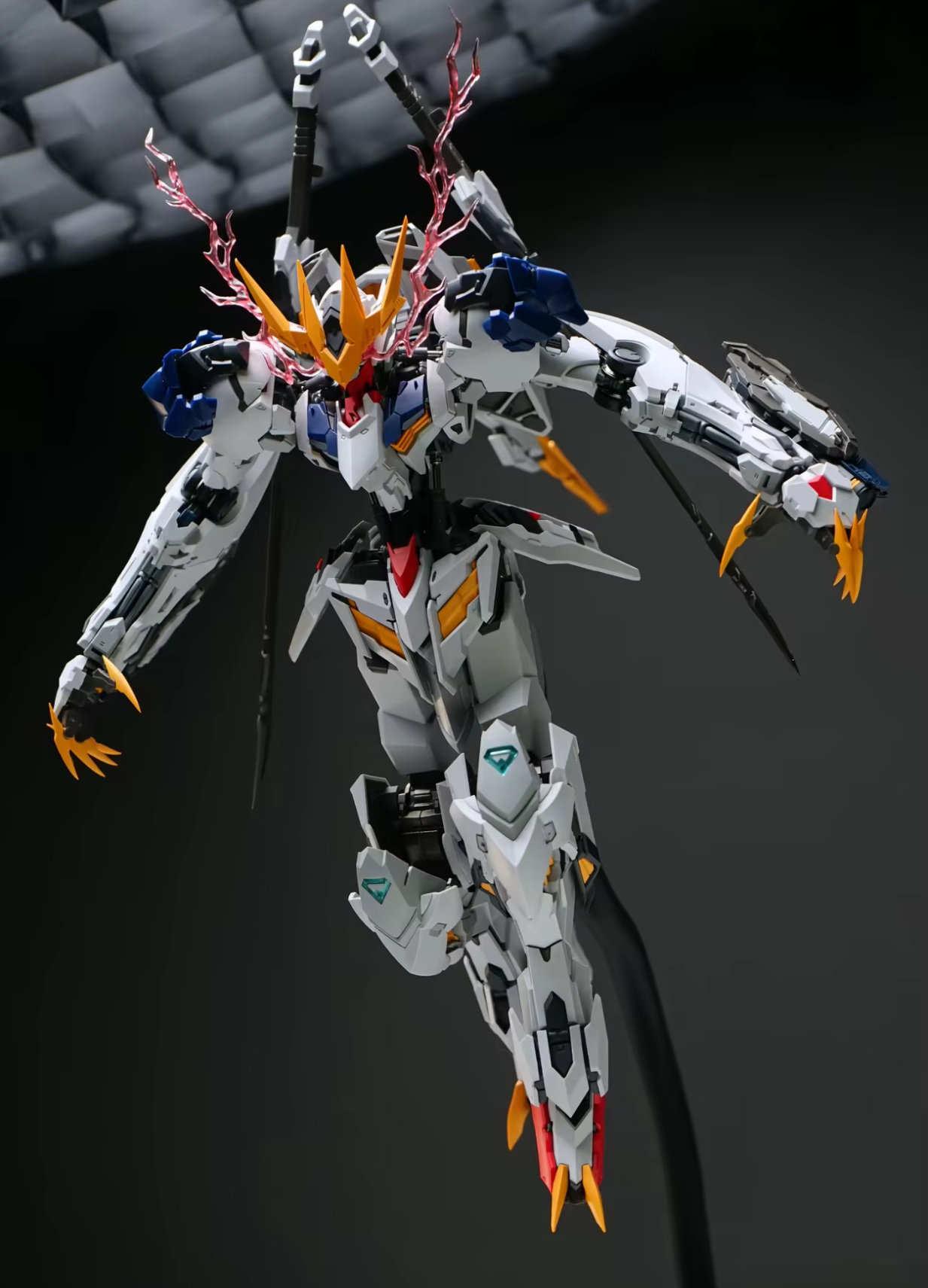 (Pre-Order) Wolf Technology 1/100 Barbatos Lupus Rex Model Kit