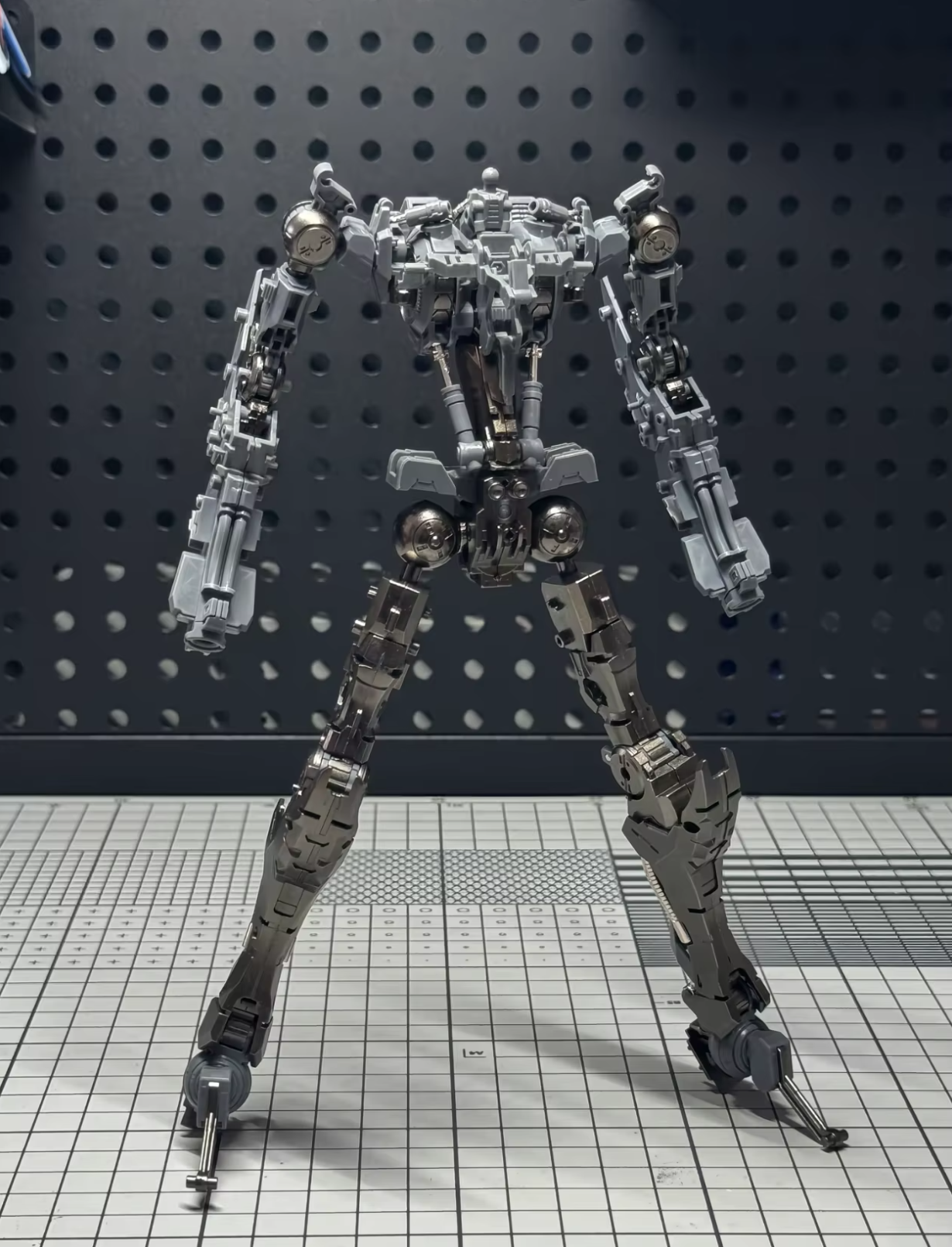 (Pre-Order) Wolf Technology 1/100 Barbatos Lupus Rex Model Kit