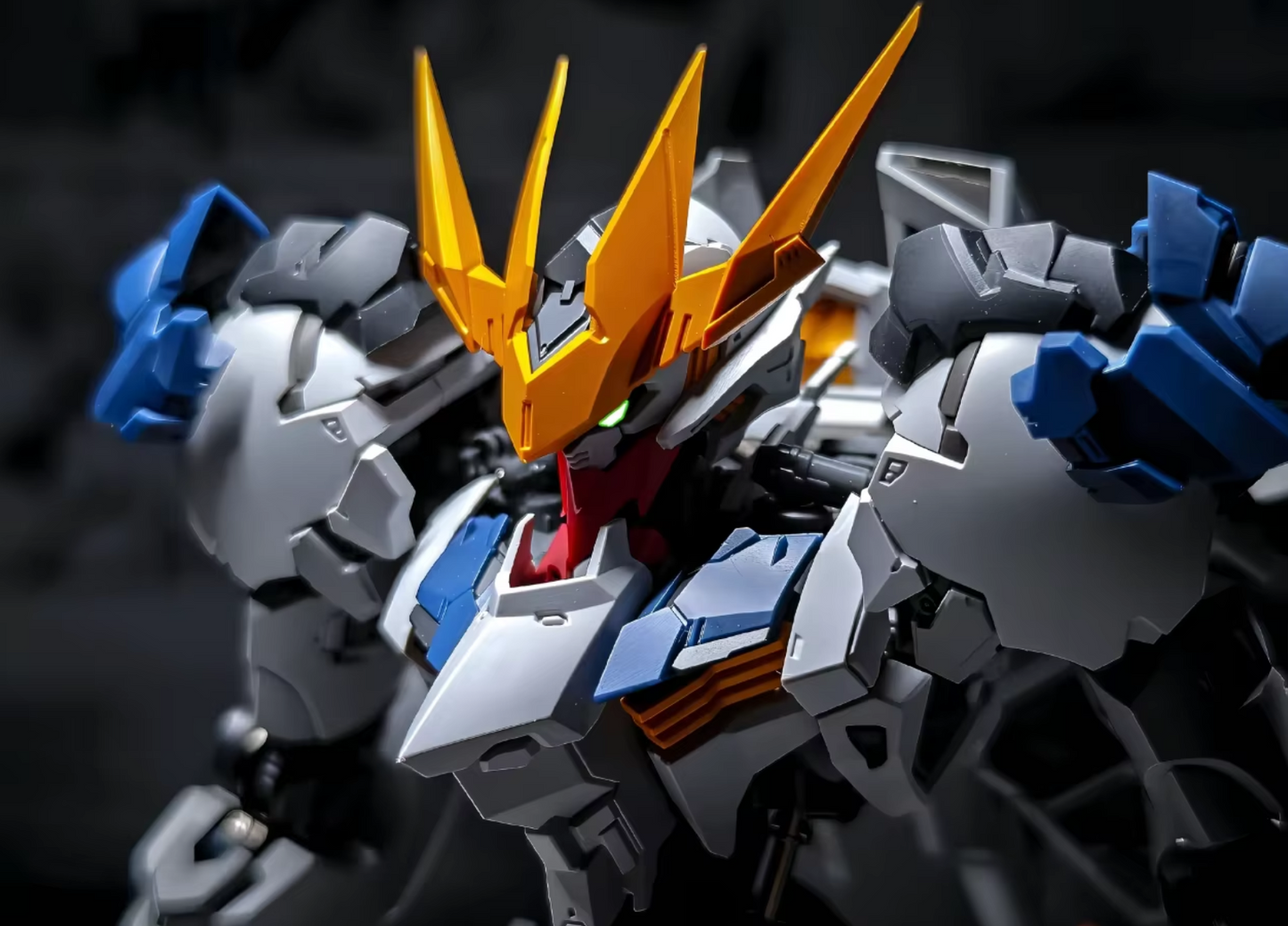 (Pre-Order) Wolf Technology 1/100 Barbatos Lupus Rex Model Kit