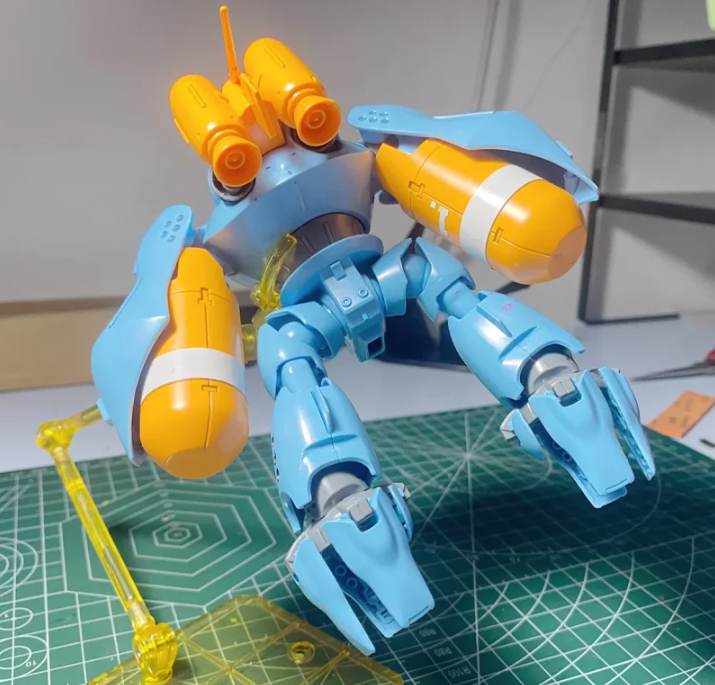 Xie Lao Ban 1/100 Hygogg Model Kit