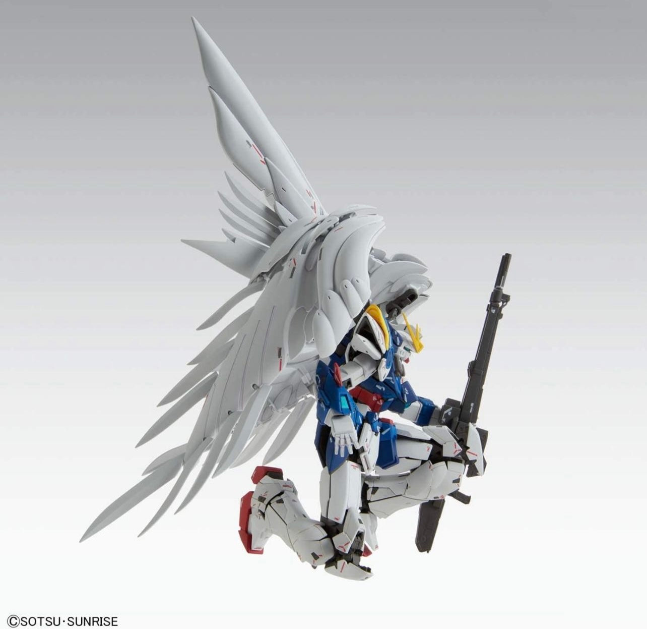Bandai 1/100 MG Wing Gundam Zero EW Ver. Ka